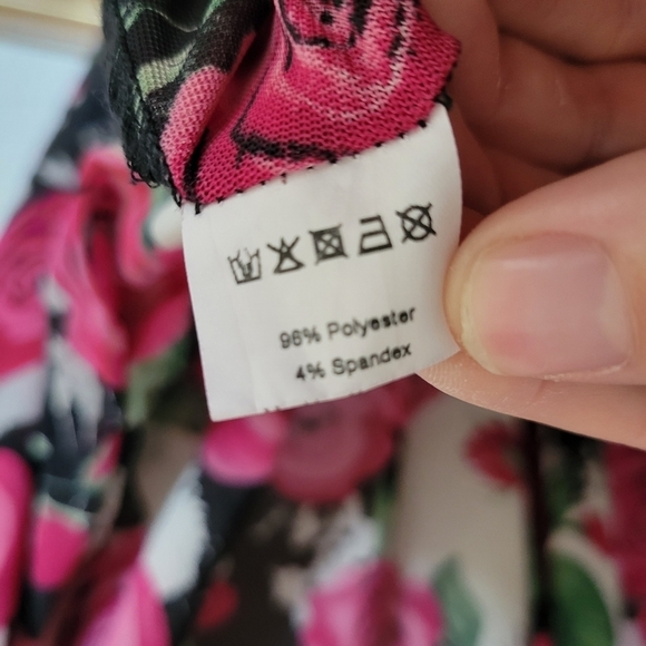 Crazy Train Women's Pink Rose Floral Valentine Sleeveless Mesh Duster Vest - Picture 2 of 7